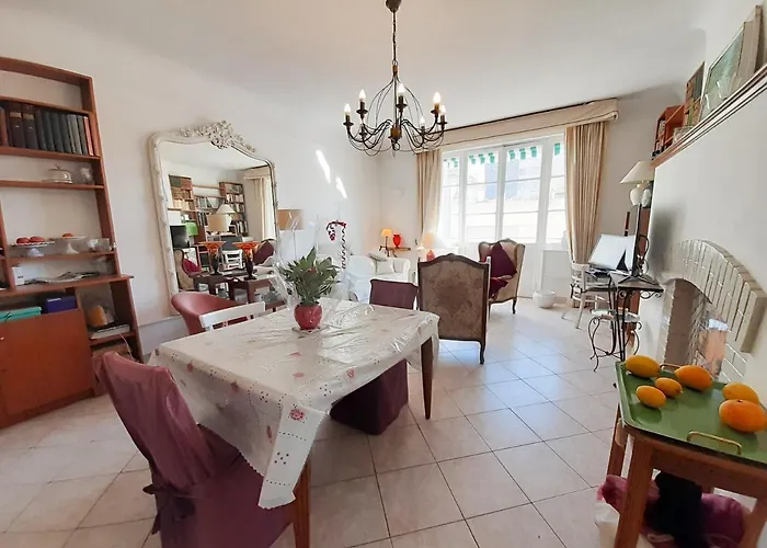 شقة Palais Alexandre Iii