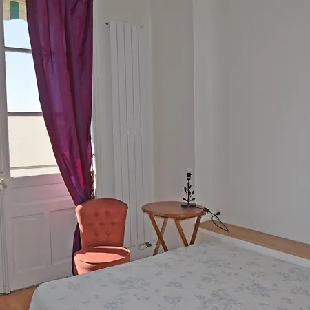 Palais Alexandre Iii *